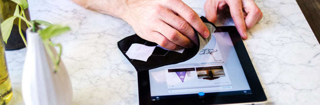 Keep Your iPad Screen Clean with the Screen Microfiber Cleaner Ball & Stylus